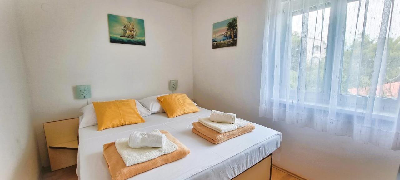 Apartments Anica Beber Borovici Bagian luar foto